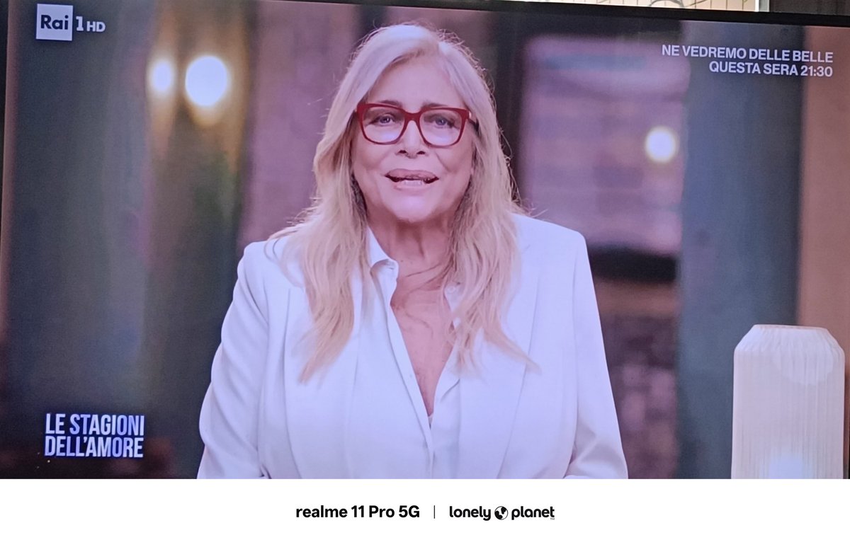 #TVspazzatura <a href="/RaiUno/">Rai1</a> di sabato alle 14 manda in onda questa gente che non è in grado di parlare in italiano 😱😭
Degradante il tema della trasmissione, squallida la conduzione, a cosa serve l'obbligo della pubblica istruzione?? <a href="/G_Valditara/">Giuseppe Valditara</a>