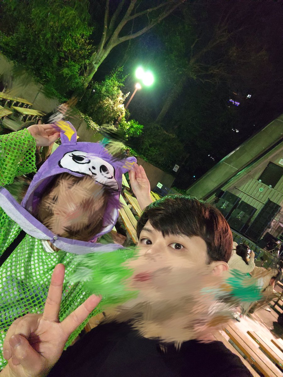 aaatob_nbw's tweet image. #SPRINGTREE
 #家入レオ

今日は、さるお方と連番して参戦でした。かにゅふぁ界隈はこれまで1人参戦でしたが、人と観るのもいいもんですね😊

その後は初対面の兄貴方も交えてどこぞで飲みました🍻結構飲み食いした割に1人あたま2000ちょいで優良店すぎた……🫰

みんなㄘゅ ₹
次はFCライブ新宿