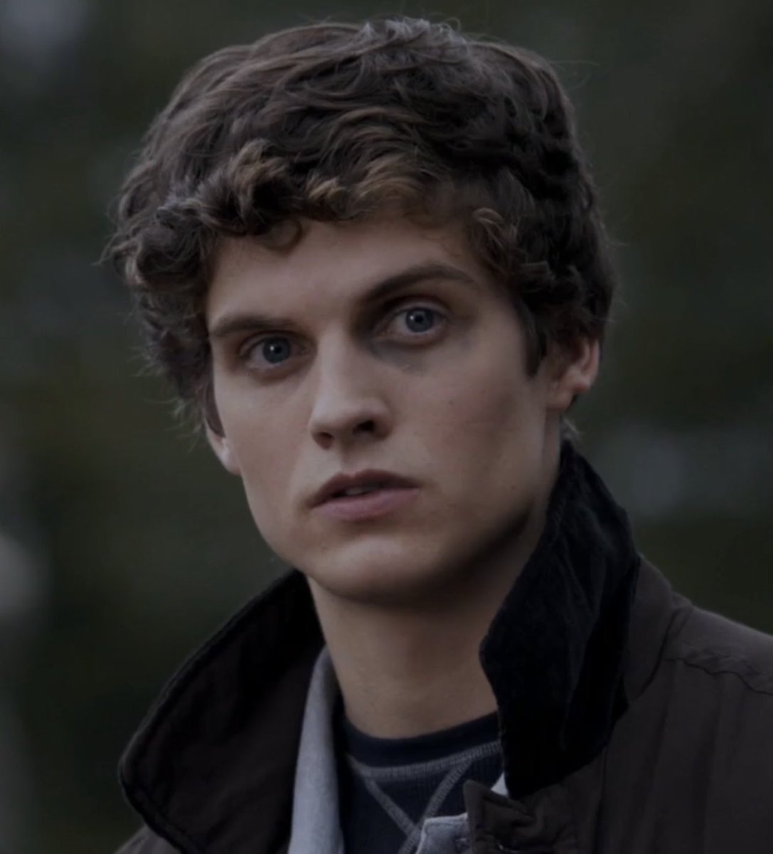 wolfbrcs's tweet image. isaacs hair was so cute in season 2.. my little baby