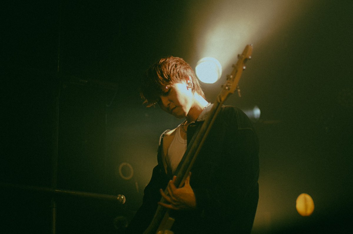 2025.03.21

サポートだけど自分にとってすごい大切で思い入れのあるバンド
3人の剥き出しの熱量にいつも刺激もらってるし、みんないい表情で見てくれてて幸せ感じるライブでした！ありがとう！

<a href="/AUTHENTIONAL_JP/">AUTHENTIONAL</a> 

📸by <a href="/ta_photogram/">ta</a>