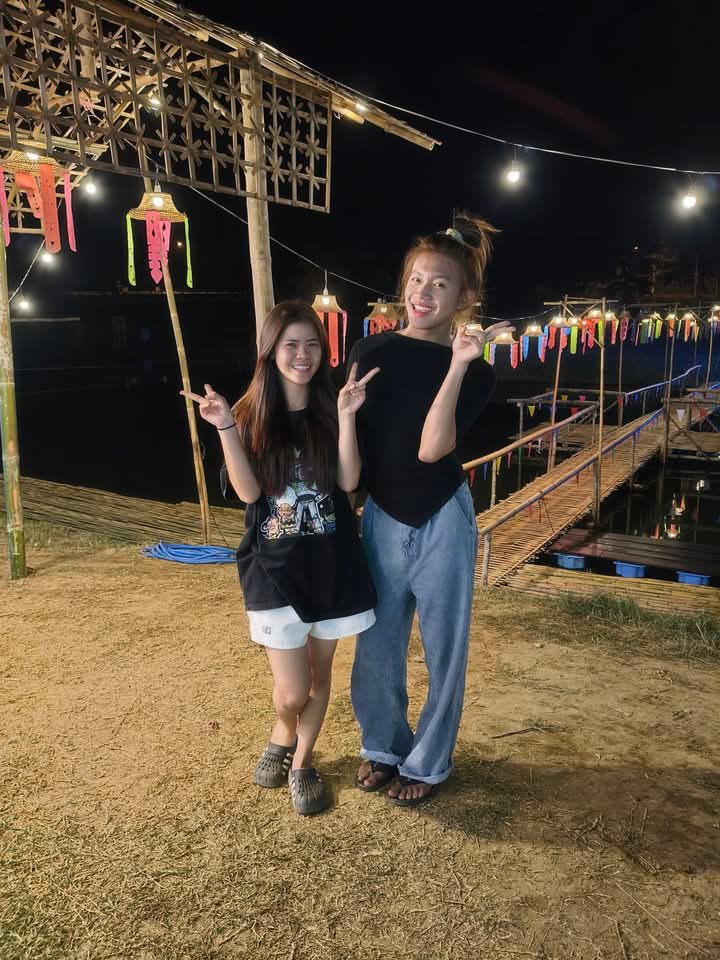 PThislun's tweet photo. เริ่มแล้วสงกรานต์บ้านเฮา https://t.co/ZBeYV8UhLH