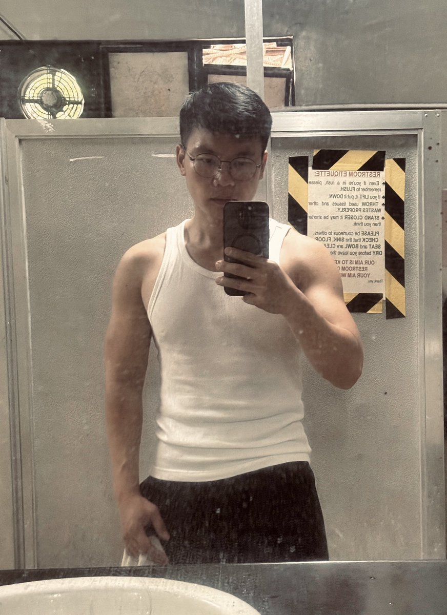 GC_2600's tweet photo. i want some hard tonight…… hard drinks🥃😆
tara, di nmn ako palibre  #BaguioCity 😆😆😆 https://t.co/DLfz5DSqDz