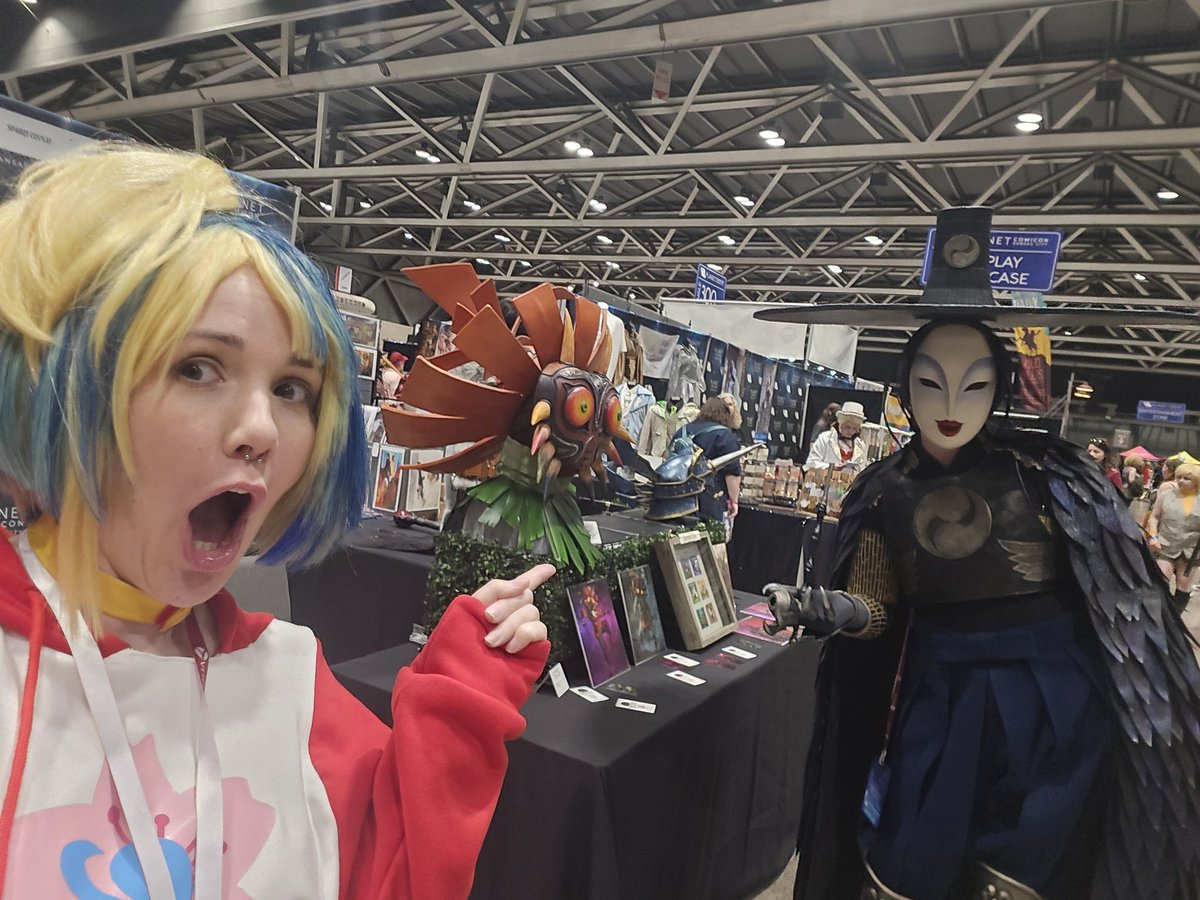 ladylunafox's tweet image. Day one of @PlanetComicon was so much fun!!
