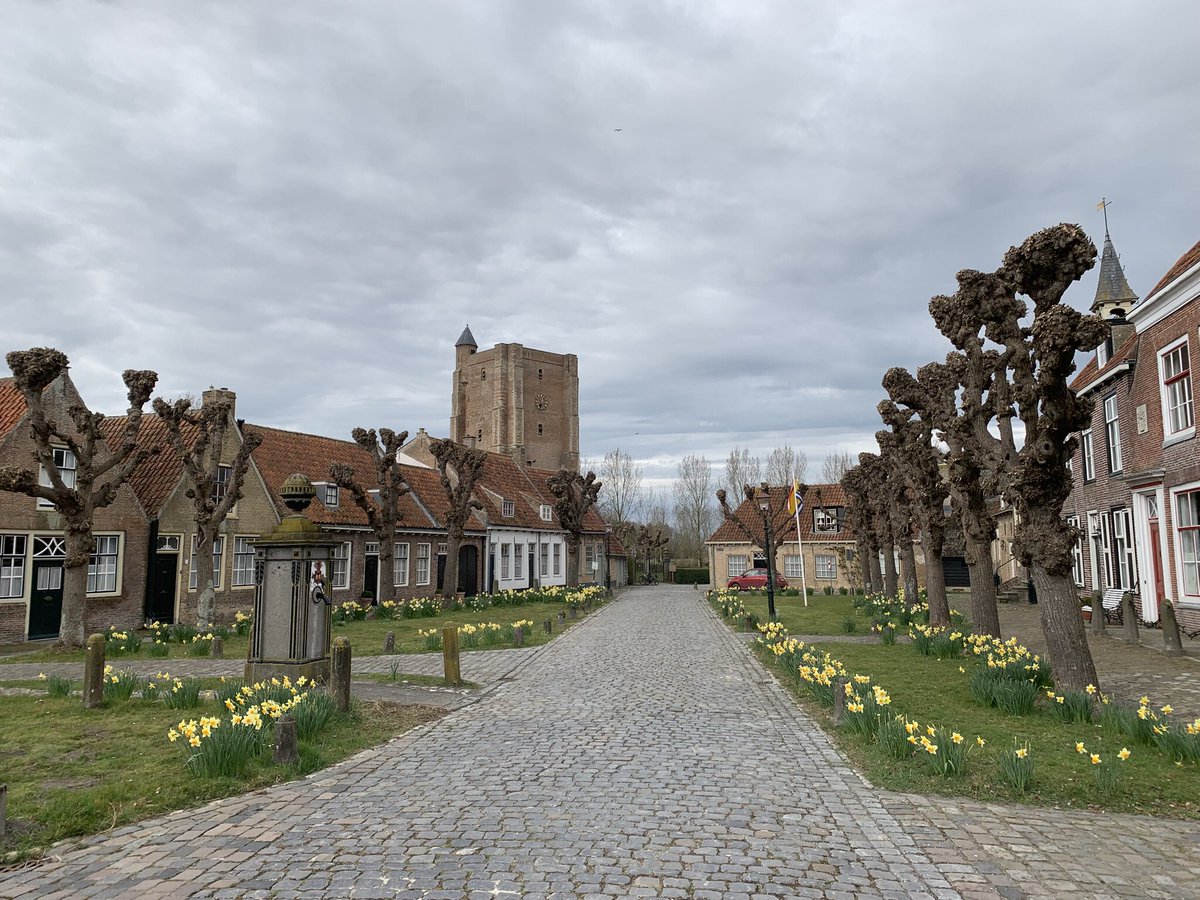 Op zondag 23 maart ben ik in het kerkje van Sint Anna ter Muiden te vinden i.h.k.v. een door de Lions uitgezette kunstroute die door heel Zeeuws-Vlaanderen voert. Een prachtige uitstap voor kunst- en cultuurminnaars. Ik hoop u te begroeten! Meer info op koekeloeretoer.com.
