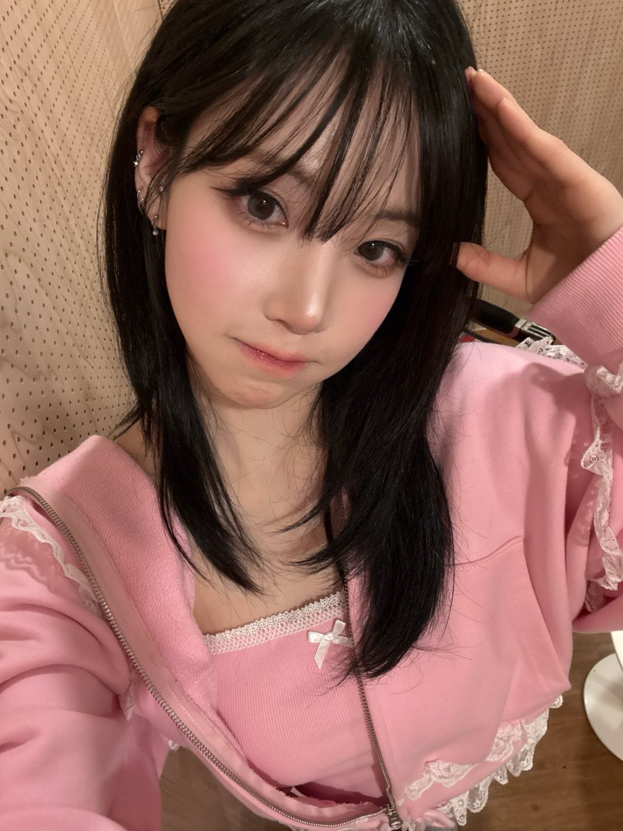 moong__1013's tweet photo. 250322 #김나경 프롬💌 https://t.co/kzhndzX5OM