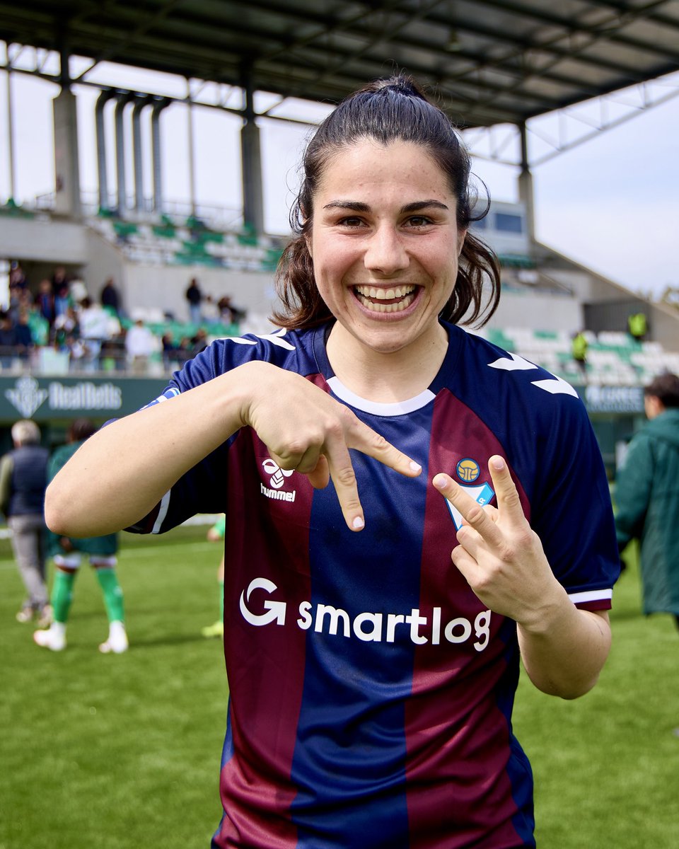 LigaF_oficial's tweet photo. 👏 La SD Eibar llega a la treintena de puntos esta temporada en #LigaF https://t.co/979i4WhTdO