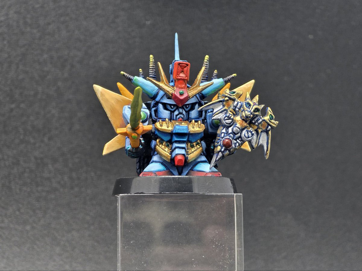 hadouneko's tweet photo. ガン消し　ガンドランダー 
竜守護神フォーミュランダー
筆塗り

#SDガンダム 
#筆塗り https://t.co/I8w23RIiB9