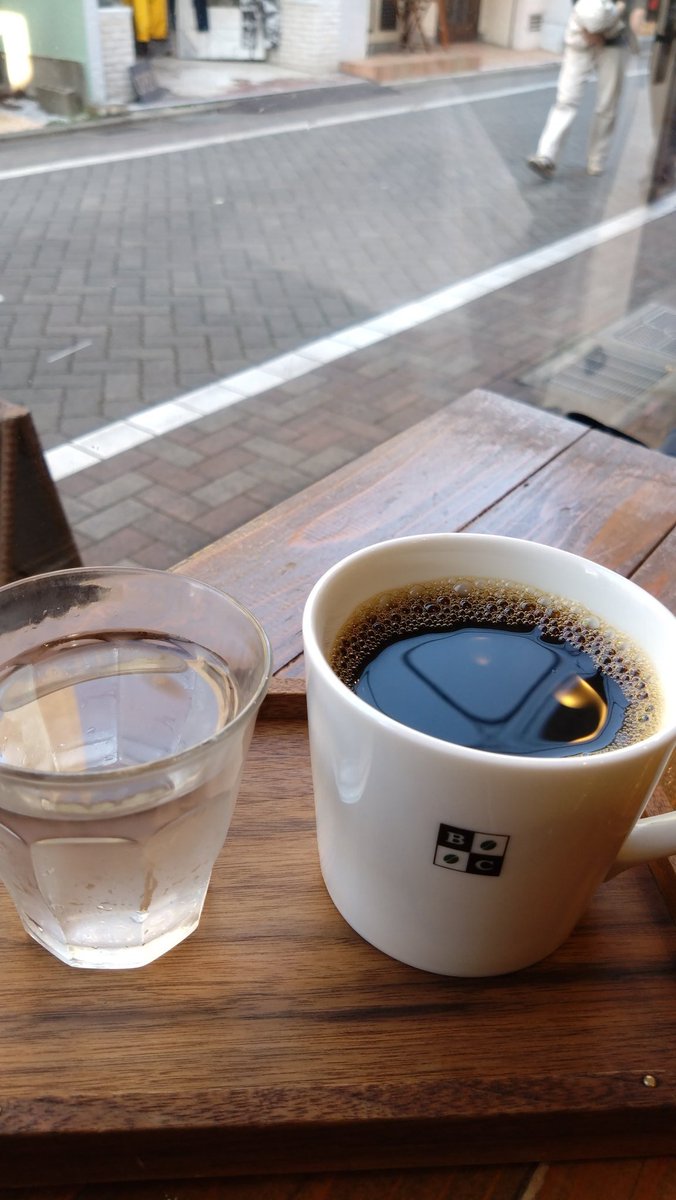 JTqZjjOusVobx6X's tweet photo. 暖かくなって人多いな　新しいお店も増えた　ケーキとコーヒーはこちらがおすすめ　ご馳走様でしたした
#aklabo
@blackwellcoffee
#吉祥寺 https://t.co/VJra7bQUhG