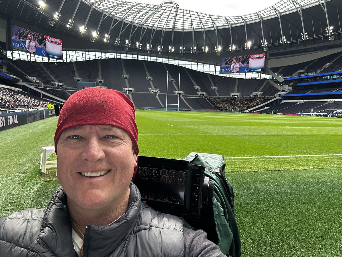tv_Bull's tweet photo. Prepping for the big derby #SARvHAR the #5howdown KO15.05 @Saracens v @Harlequins Gonna be 50,000 rockin this place! #feelthenoise ππͺπ½ https://t.co/6ZSN82XamH