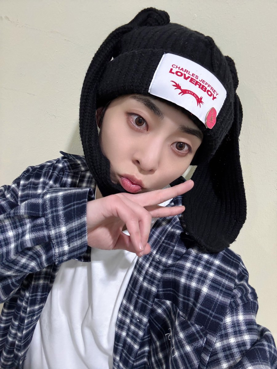 XIUMIN FAN CONCERT <X Times ( )>

함께해서 더 빛난 X times 💙
우리 오래오래 함께 빛나요✨️
 
#시우민 #XIUMIN #Xtimes