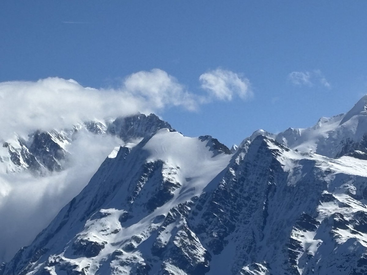 Dôme de miage bien plâtré 🤩#massifdumontblanc ⁦<a href="/MONTBLANC_NR/">MONTBLANC_NR</a>⁩