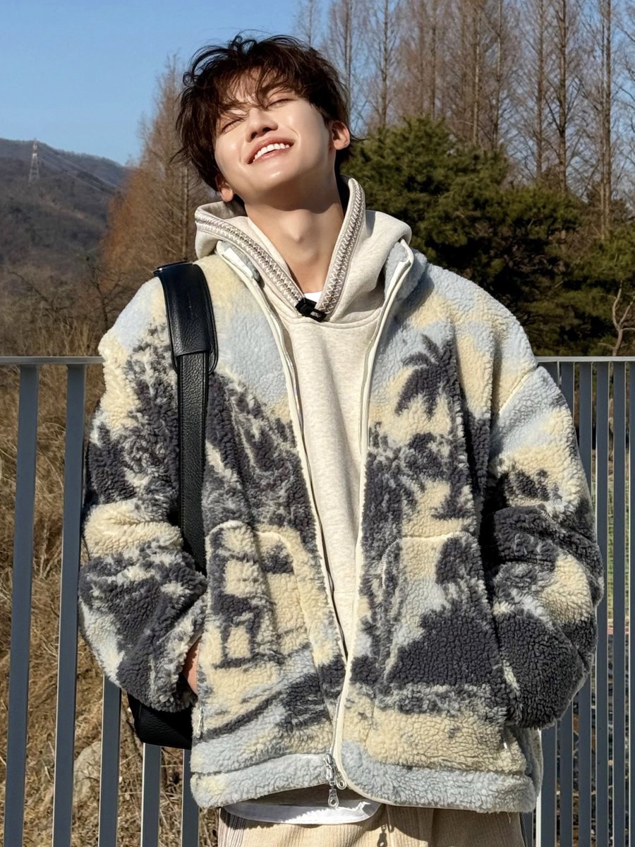 the813Degrees's tweet photo. เกินไปหรือเปล่า หล่อมาก นี่แหละ ผู้ชายที่ยิ้มได้หล่อที่สุด พระเอกซีรีส์ มาก ㅜㅜㅜㅜㅜㅜㅜㅜㅜㅜㅜㅜㅜ https://t.co/e8Tn0Jwqko