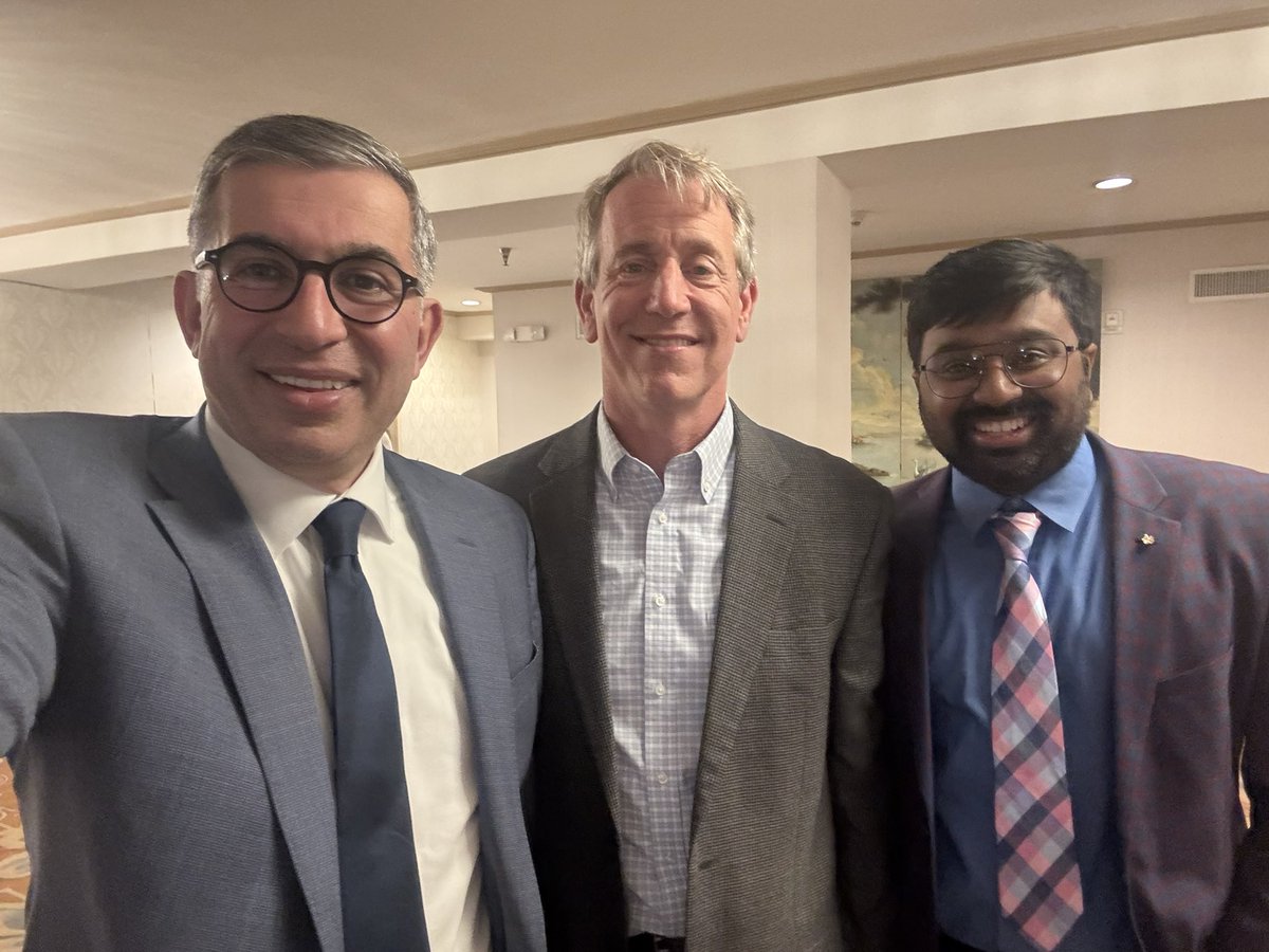Jay S Chavali MD, MBBS (@jaychavalimd) on Twitter photo It was a pleasure having my mentor <a href="/drjkaouk/">Dr. J. Kaouk</a> as our <a href="/MUSChealth/">MUSC Health</a> <a href="/MUSC_Urology/">MUSC Urology Residency</a> visiting professor 2025. A thought leader and innovator sharing his experience with our urology team and residents loved the opportunity to pick his mind on various complex cases <a href="/EMW2000/">Eric Wallen</a> <a href="/CleClinicUro/">Cleveland Clinic Urology</a> It was a pleasure having my mentor <a href="/drjkaouk/">Dr. J. Kaouk</a> as our <a href="/MUSChealth/">MUSC Health</a> <a href="/MUSC_Urology/">MUSC Urology Residency</a> visiting professor 2025. A thought leader and innovator sharing his experience with our urology team and residents loved the opportunity to pick his mind on various complex cases <a href="/EMW2000/">Eric Wallen</a> <a href="/CleClinicUro/">Cleveland Clinic Urology</a>