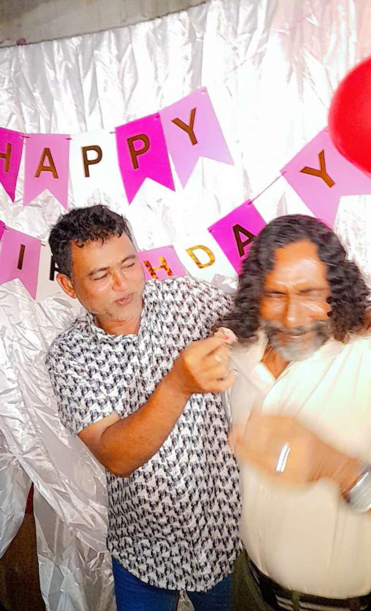 This is ashfag on the left and Abdhulaa fahumee Gaaf alif maamendhoo on the right faheem does black magic to girls ashfag pays him these two are best friends . Fahumee does black magic to girls to love ashfag and himself arrest these two now <a href="/MustoHussain/">musto hussain</a> <a href="/PoliceMv/">Maldives Police</a> <a href="/HKurusee/">Hassan Kurusee</a>