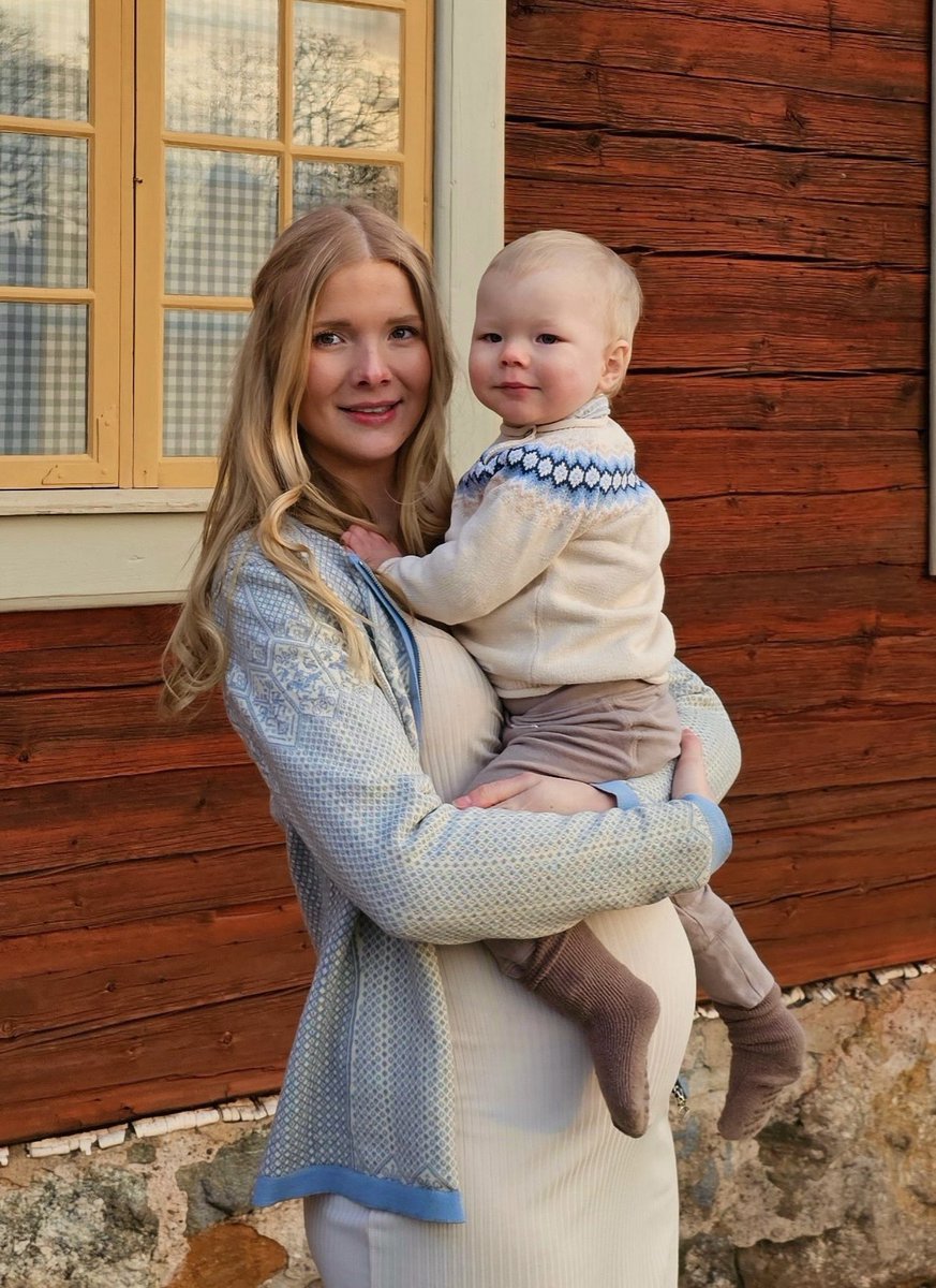 EvelinaHahne's tweet image. I have two sons, and one thing I am certain of in raising them is that they will never feel ashamed of being young, white men.

I will raise them to feel proud.