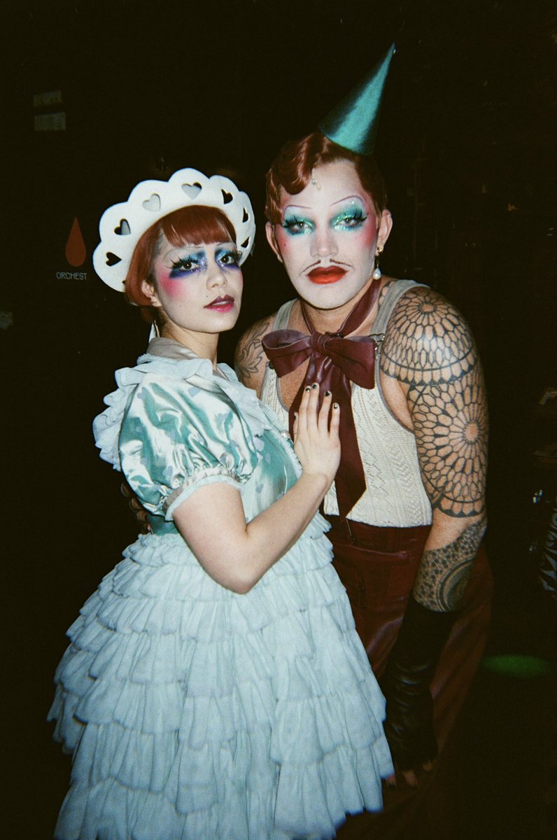 kitkatclubnyc's tweet image. Auli’i Cravalho and Adam Lambert backstage at the #KitKatClub. One week left to see them. 

📸: Henry Gottfried