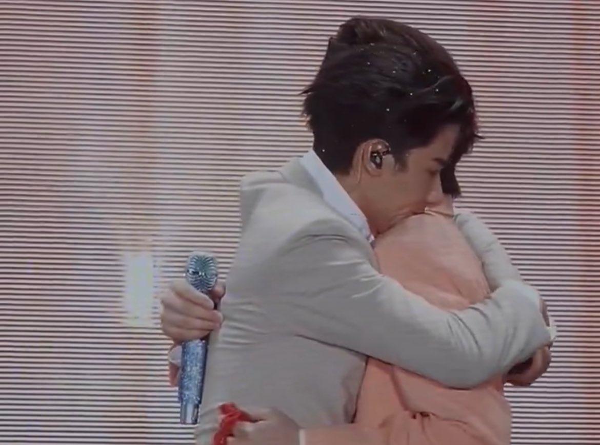 phweyhom's tweet photo. ไม่เอาอะไรแล้วค่ะชีวิตนี้ ขอเป็นสาววายทุกชาติไป 😭😭😭😭😭😭😭😭😭😭😭😭😭😭😭😭😭😭😭😭😭😭😭😭😭😭😭😭😭😭😭😭😭

TAYNEW WHAT A PERFORMANCE
#PEBACAconcert #เตนิว #TayNew https://t.co/iBKIL9Bbql