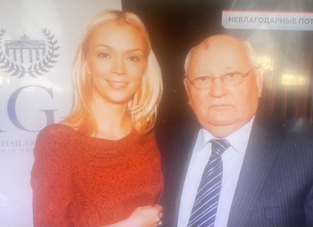 Неблагодарные потомки! На НТВ сделали передачу о внучках Хрущева, Чкалова,Горбачева, Долматовского…Живут зарубежом, за счет стартового капитала предков. 
Стали явными пособниками нацизма в У- не имеют недвижимость в России, доход, но ведут пропаганду против России! 🤮😱👎Почему?