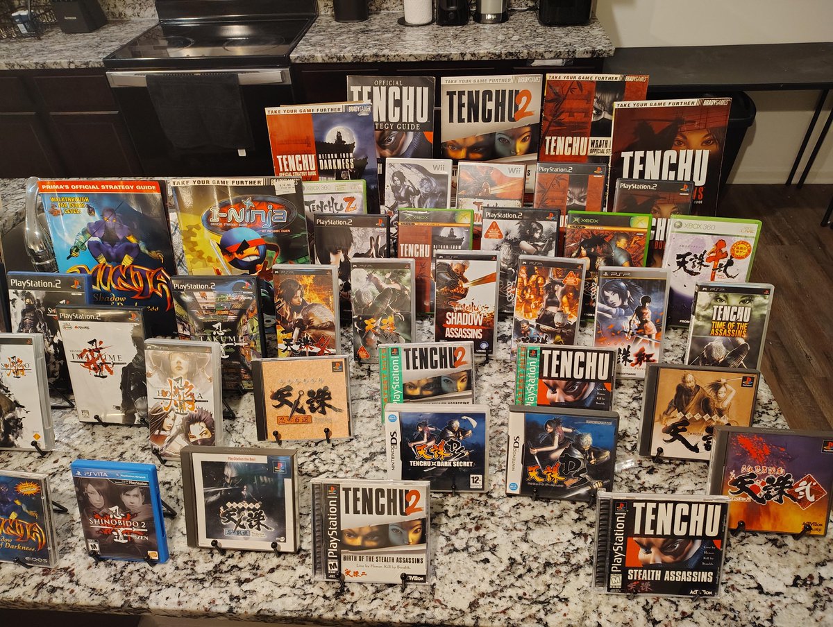 NjNJA_QK's tweet photo. Does anyone have recommendations for display cases? My ninja collection has exploded over the last few years. I currently have 64 physical copies of ninja games and 19 strategy guides. More on the way.😅 #Tenchu #Shinobido #NinjaGaiden #Naruto #Strider #Shinobi #RedNinja 🥷 https://t.co/lvfVfn35GT