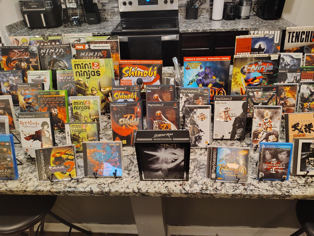 NjNJA_QK's tweet photo. Does anyone have recommendations for display cases? My ninja collection has exploded over the last few years. I currently have 64 physical copies of ninja games and 19 strategy guides. More on the way.😅 #Tenchu #Shinobido #NinjaGaiden #Naruto #Strider #Shinobi #RedNinja 🥷 https://t.co/lvfVfn35GT