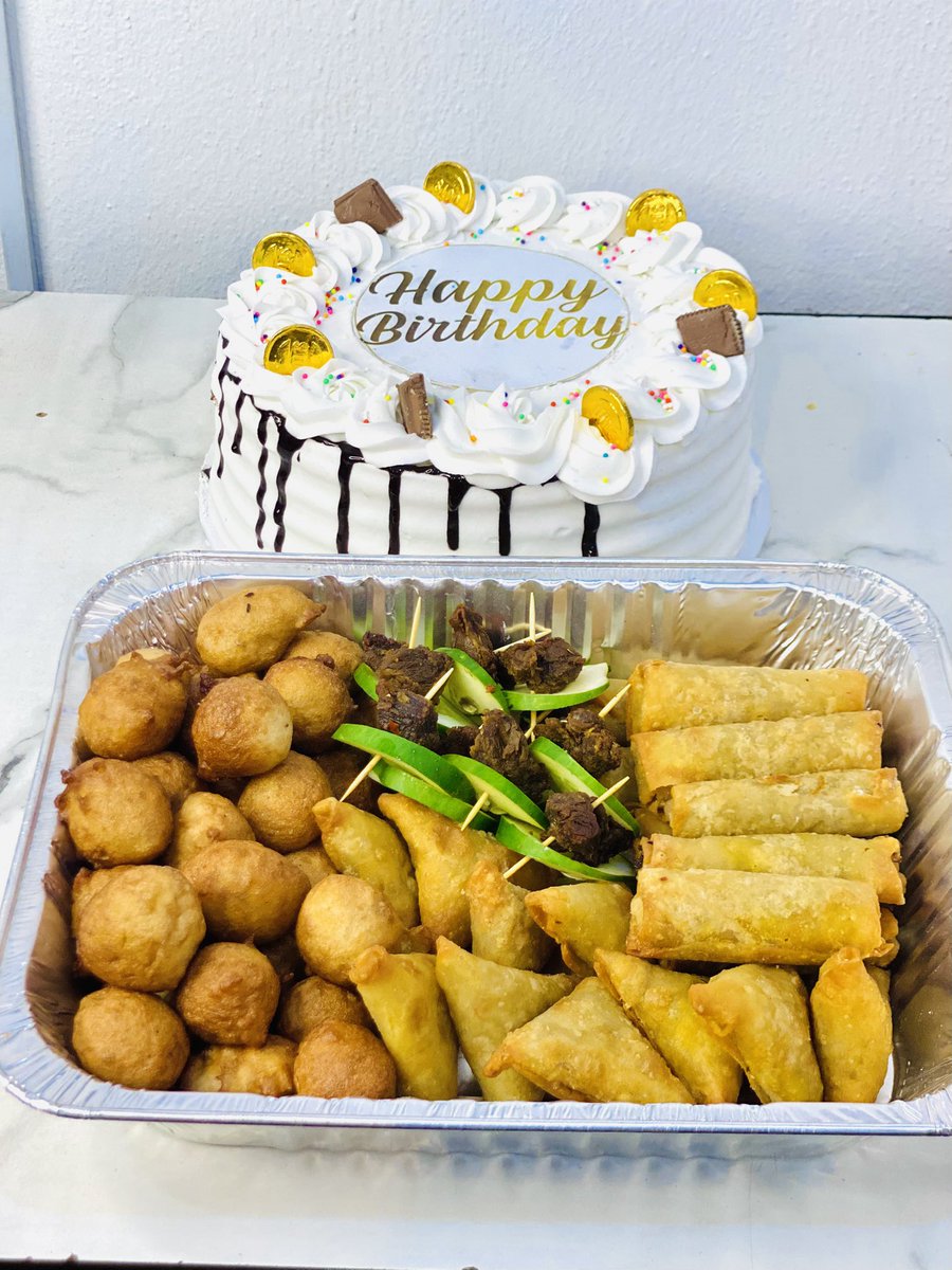 RegentOmotola's tweet photo. Ready to go cake with yummy platter 😋
We are affordable kindly send in your order to book for your loved ones .
To order , call or send a Dm on 08103369591
#cakeinakure #akurebaker #cakeplug https://t.co/0sjr7oNYE0