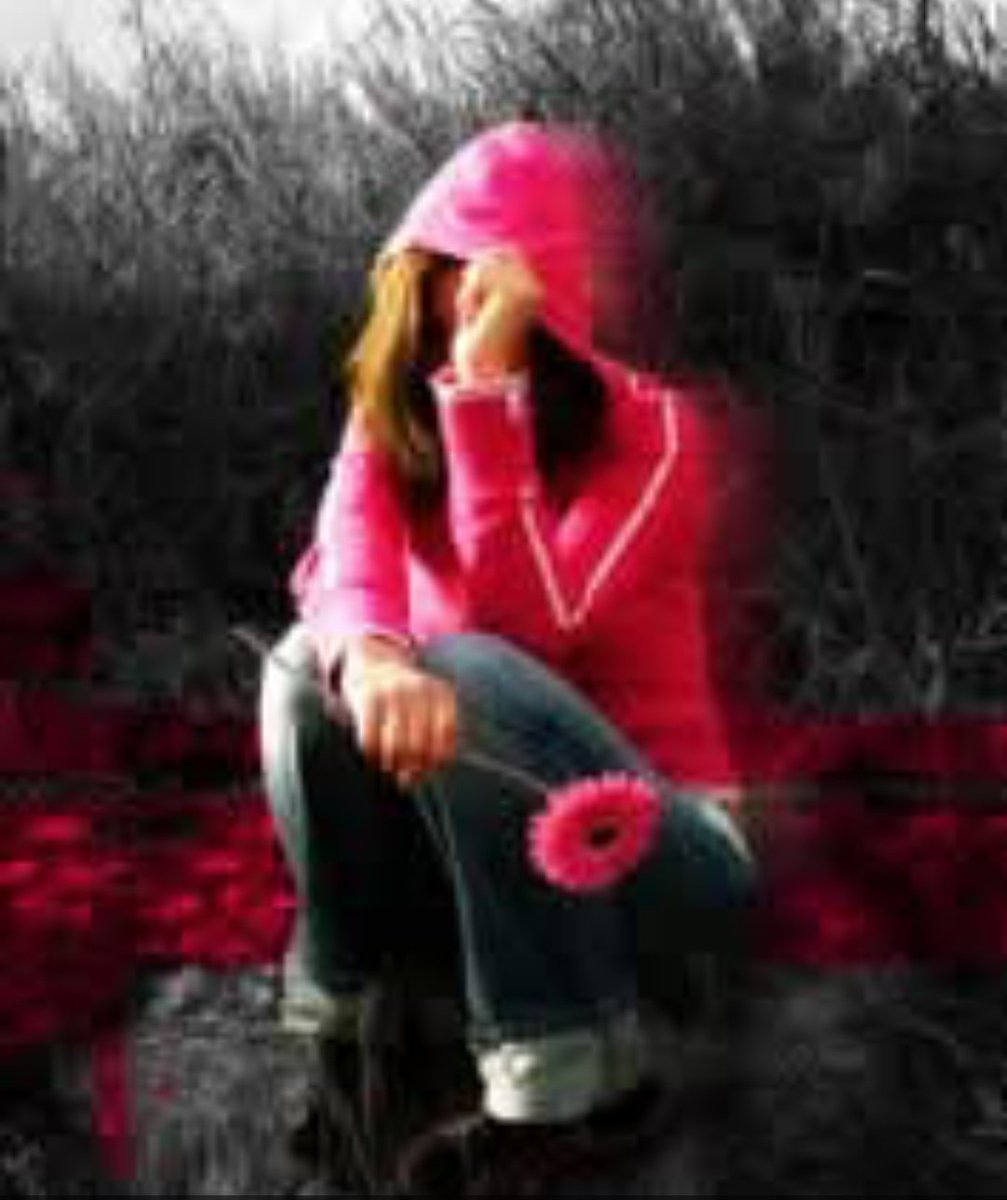 Zindagi itne dard dete hain;
dil main Fir bhii umeed rhti hain;
 dil kehta hain kuch nahin hoga;
Par kuch toh hoga umeed kehti hain..