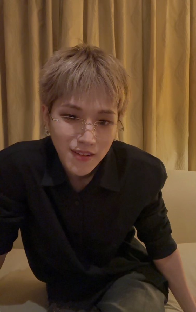 잠만..……………………………..