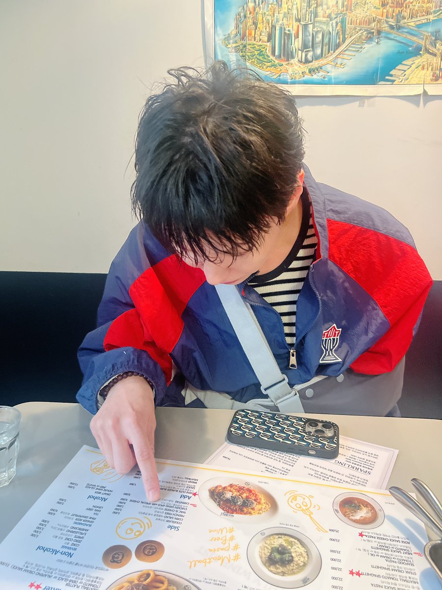 OfficialJTW_LEO's tweet photo. [#냥운🐾]

냠냠🍝🥤

횽아 너무 걱정하지 말라구..
냥운이가 주는 선물이얌🙃

#정택운 #JUNGTAEKWOON
#레오 #LEO https://t.co/xFNk0SZ22i