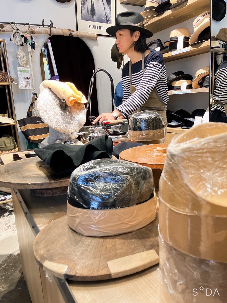ari_hat's tweet image. 本日はシャッポ袋町店の店内で型入れをさせて頂きました。
ありがとうございました！！