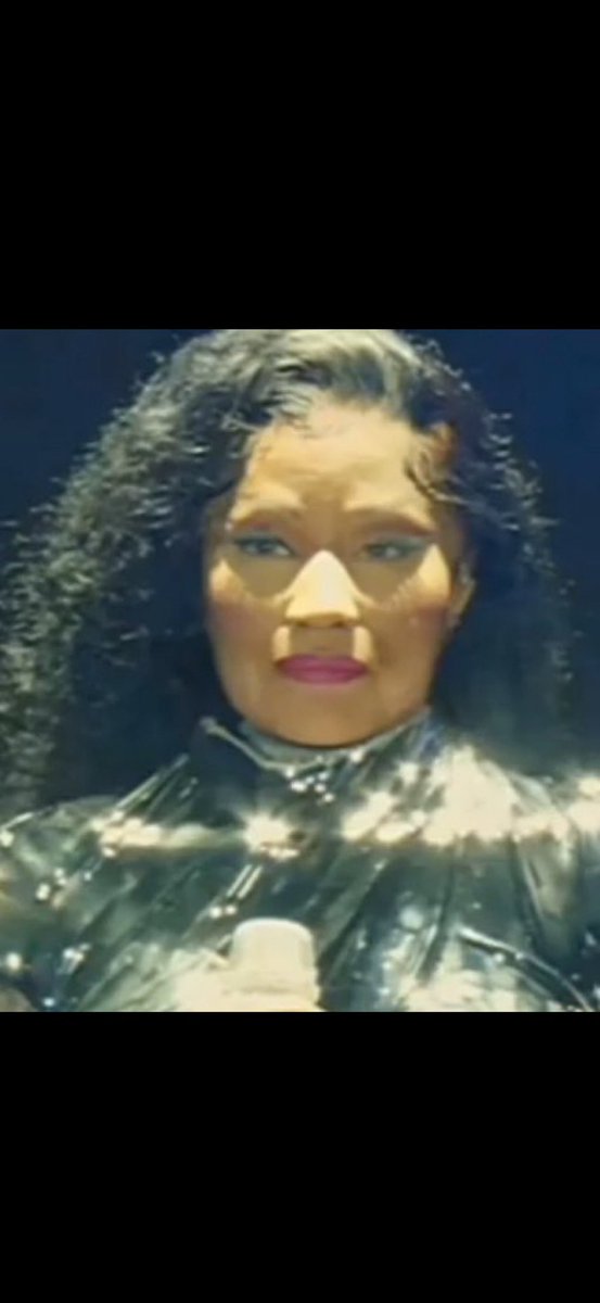 nickiisfat tweet media