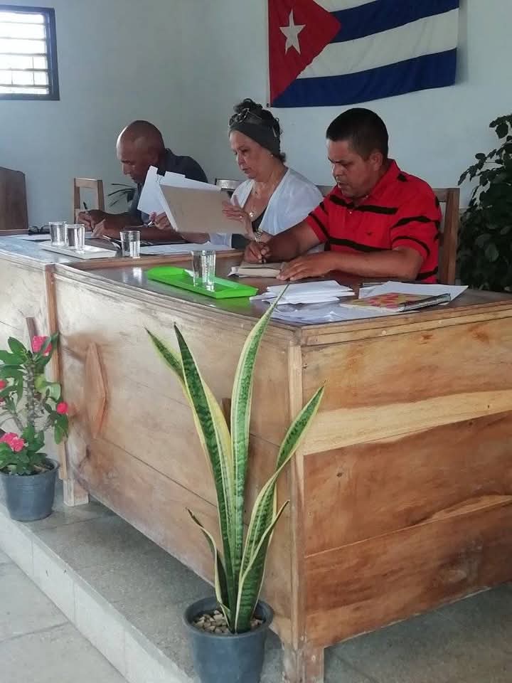 CabreraOrl68642's tweet photo. Se desarrolla la Asamblea General CCS Eugenio González  #AnapHolguin con la convicción de que seguiremos adelante.
#AnapCuba
#HolguinSi
@FelixDuarteOrte 
@SaldivarAm18767 
@AnapHolgui30002 
@GamezLilianny https://t.co/o9Aq6RoNwV