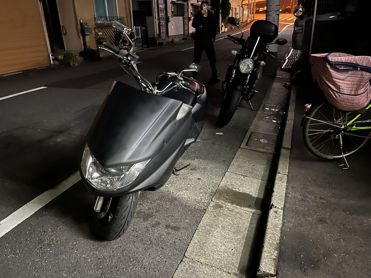 marosea4's tweet photo. 免許取ったどー✨✨✨😆

都内ナイトツーリングマジ楽しかった✨こりゃあ車では味わえない！

だかしかし！ケツが痛かった😭 https://t.co/xmWtaJKSpo