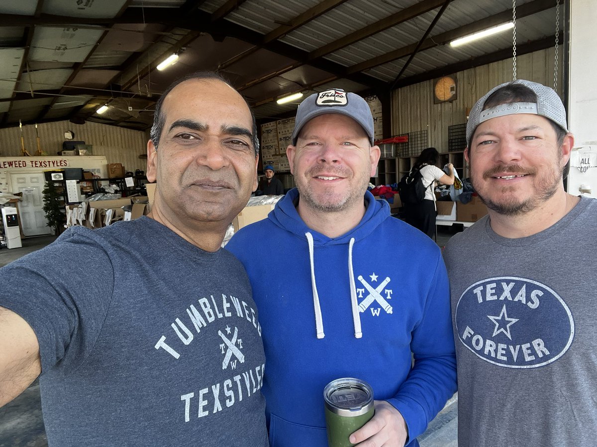 VoteForGopal's tweet photo. Tumbleweed Textiles Garage Sale happening now at 9081, 2nd Street, Frisco, TX. Unbelievably low prices. Support local businesses. Sale is only until 2pm or until stocks last. Come one, come all !!! https://t.co/F6LEwYqK4l