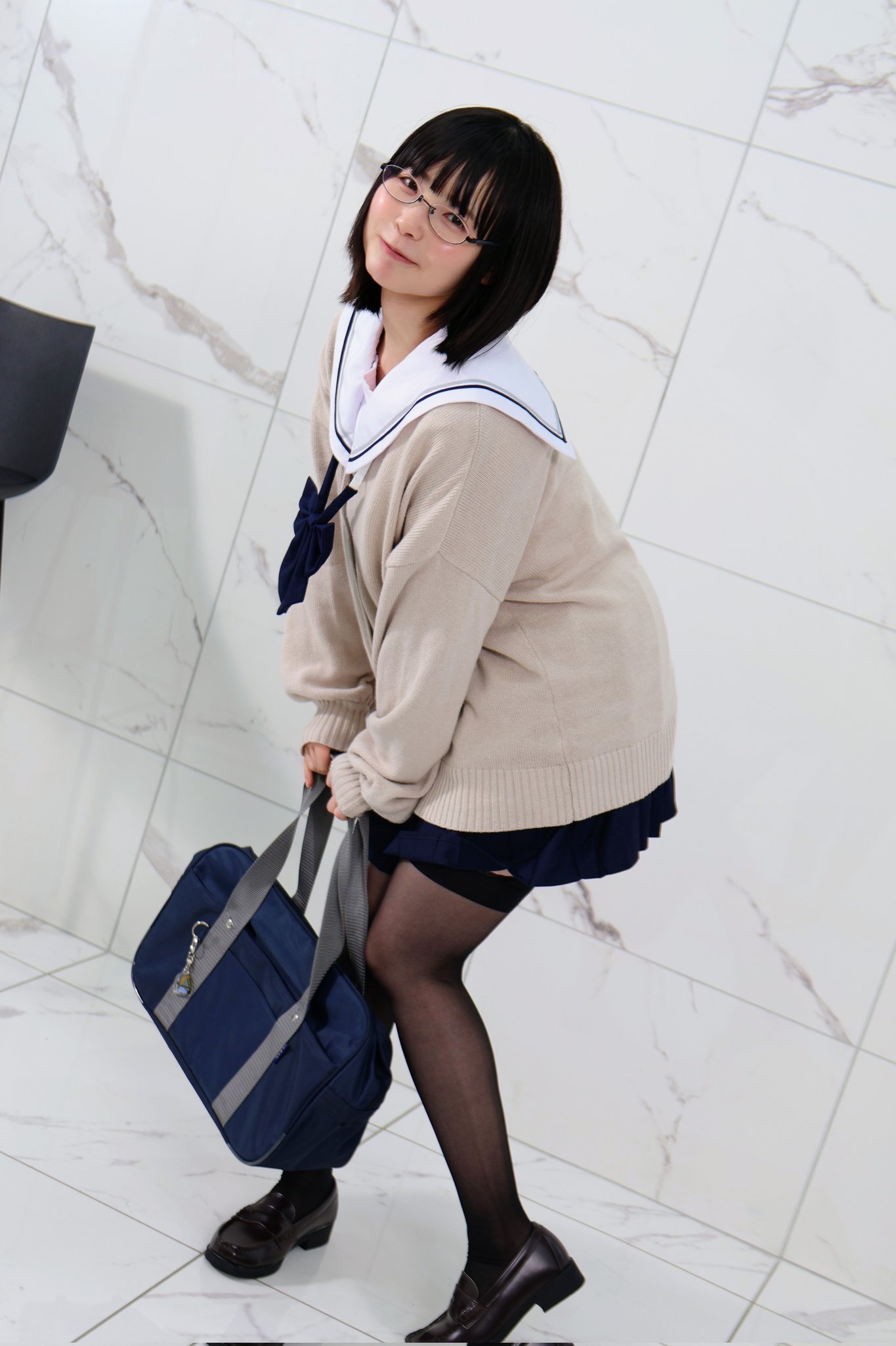 美品❗️atelier emau コークンパンツきなり