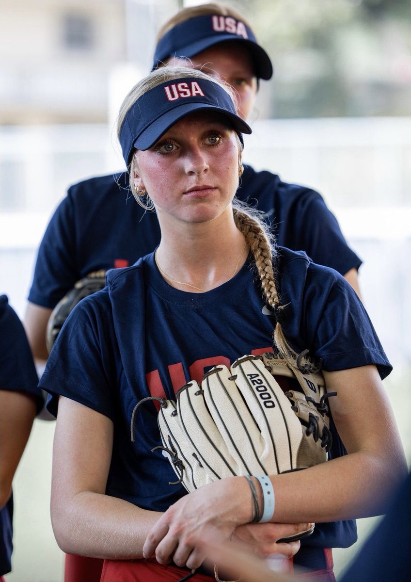 Ashleigh Bronowicz tweet media