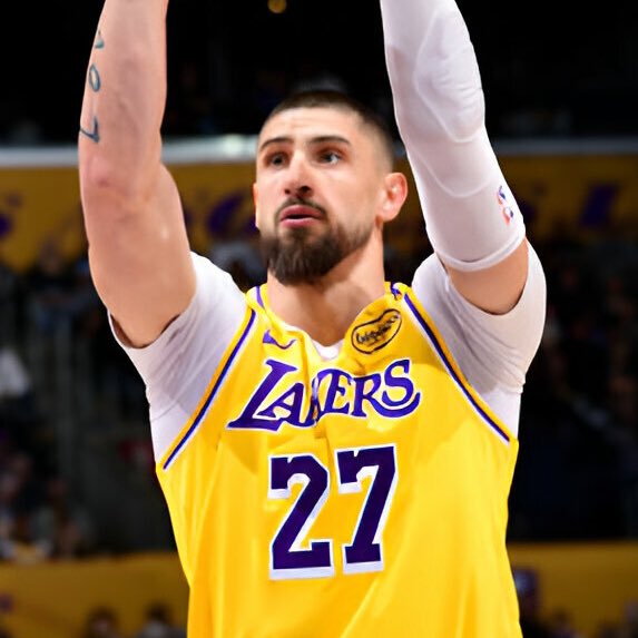 LakeShowYo tweet media