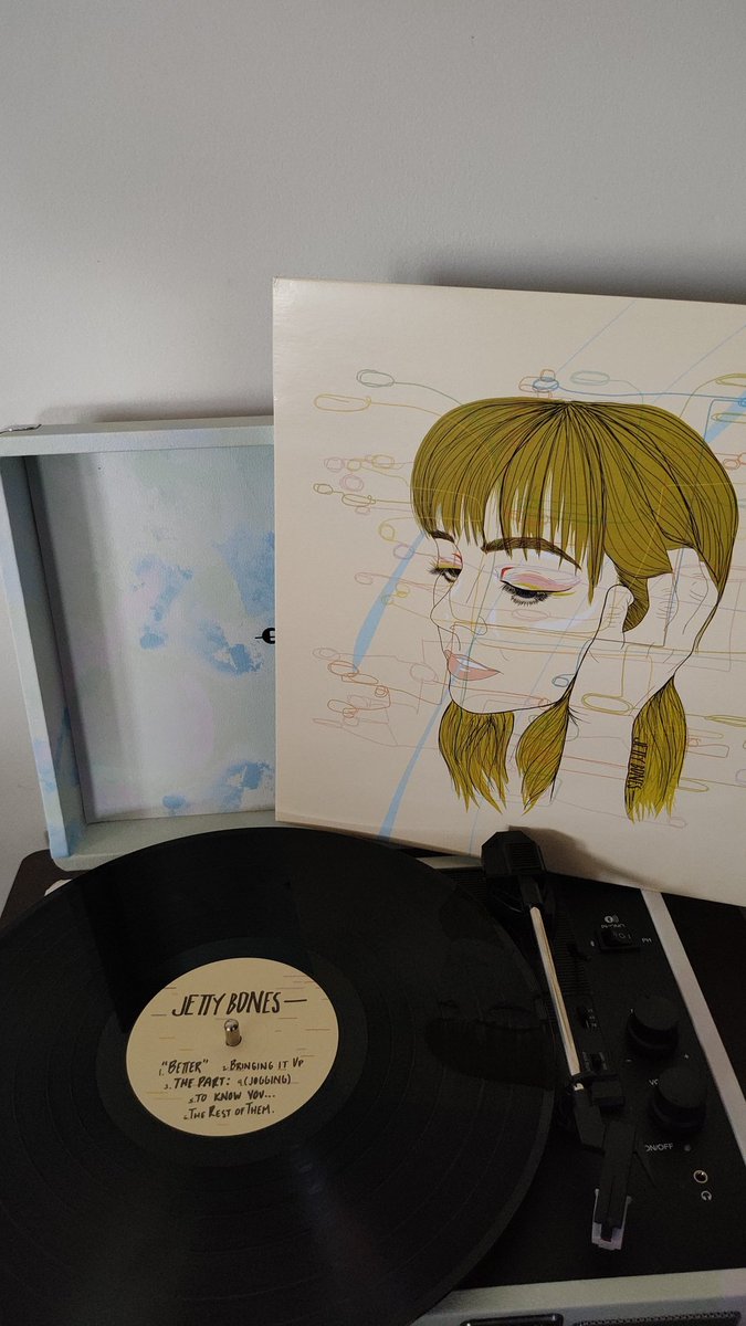 Andrew from pigeon. (going fauxchella mode) (@piss_father) on Twitter photo Today on day 5 of my vinyl collection showcase we have <a href="/jettybones/">jetty bones</a> with their EP -
They're such a good band and it was great to get to cry along with them as they closed out fauxchella 6 Today on day 5 of my vinyl collection showcase we have <a href="/jettybones/">jetty bones</a> with their EP -
They're such a good band and it was great to get to cry along with them as they closed out fauxchella 6
