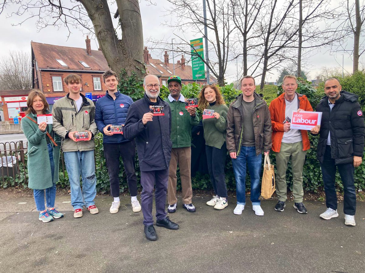 Great to be out listening to local residents today in Chapel Allerton  &amp; The Methleys with <a href="/FabianLeedsNE/">Fabian Hamilton MP</a>. 
#LabourDoorstep