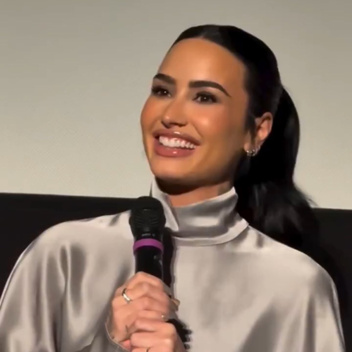 Demi Lovato Updates tweet media