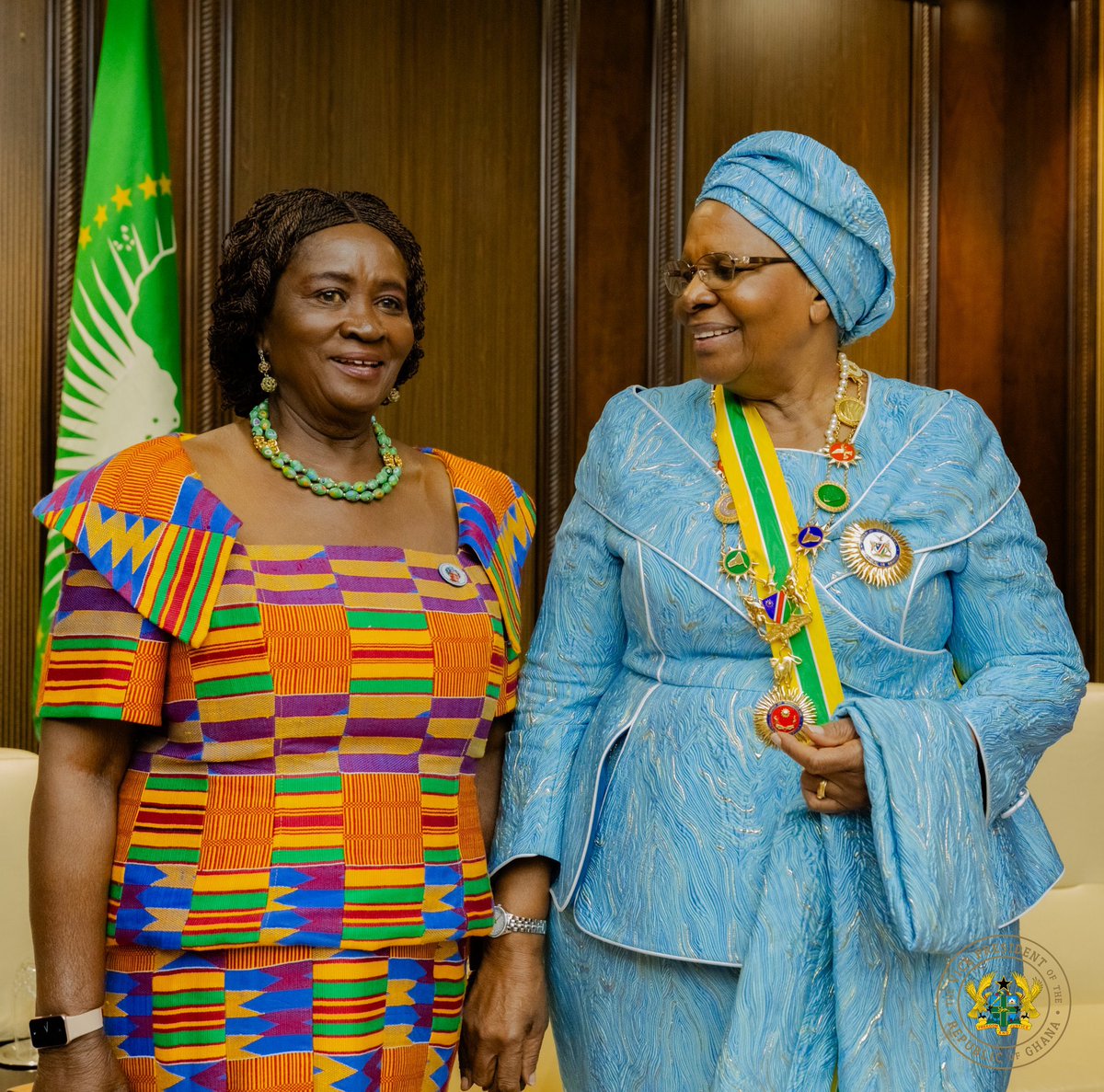 cdzas's tweet image. Don’t say anything just retweet ♥️