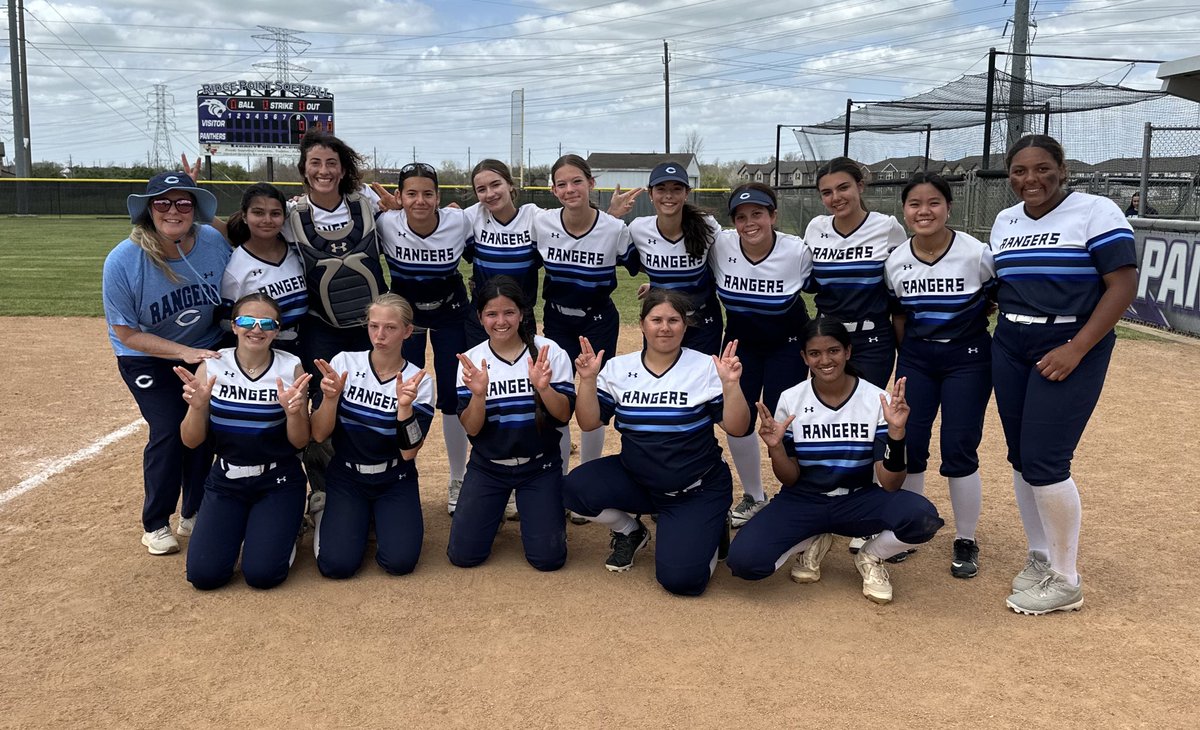 clementssftbl's tweet image. Congrats to our JV taking 2nd place in the gold bracket of the FBISD JV Tournament! Such a great day of competition, growth and a lot of fun! Great job ladies!! #together #bettereveryday