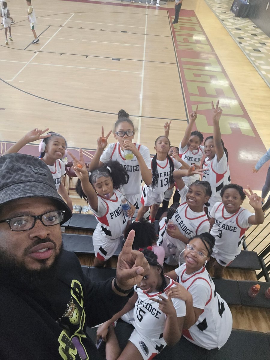 Coach E. Clark tweet media