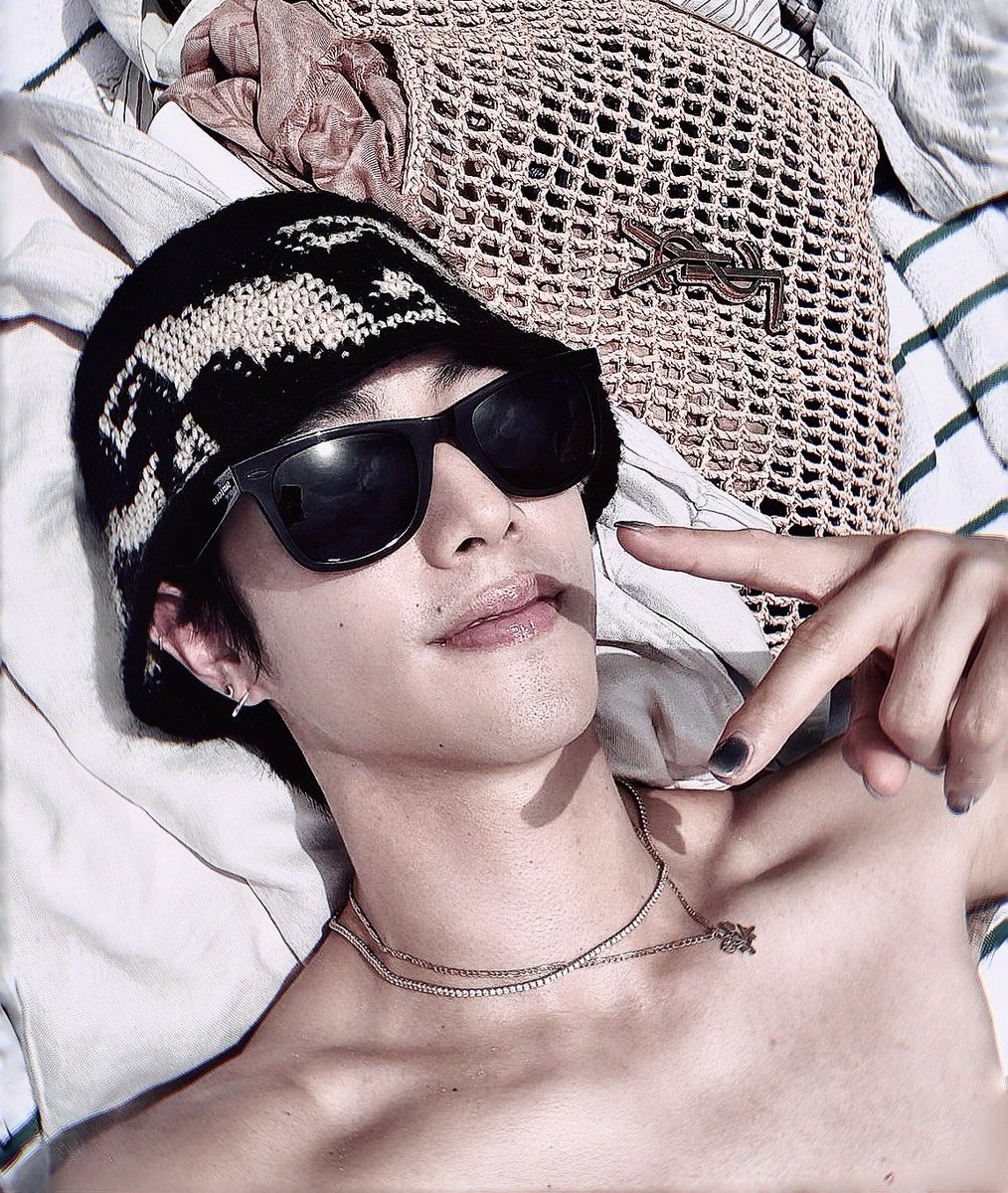 lustforwe's tweet photo. ㅤㅤ
⠀
⠀⠀⠀⠀﹫ 𝗹𝘂𝘀𝘁𝗳𝗼𝗿𝘄𝗲:
⠀⠀⠀⠀— Brincar sozinho nunca é demais.

ㅤㅤ https://t.co/TSKywFPXFi