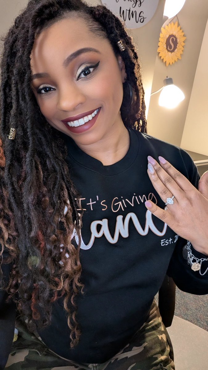 Still in shock....I'm a #2025Bride 🫶🏽🥰🥳🤭😊👰🏾‍♀️💍 #ItsGivingFiancée #HappilyEverHinton