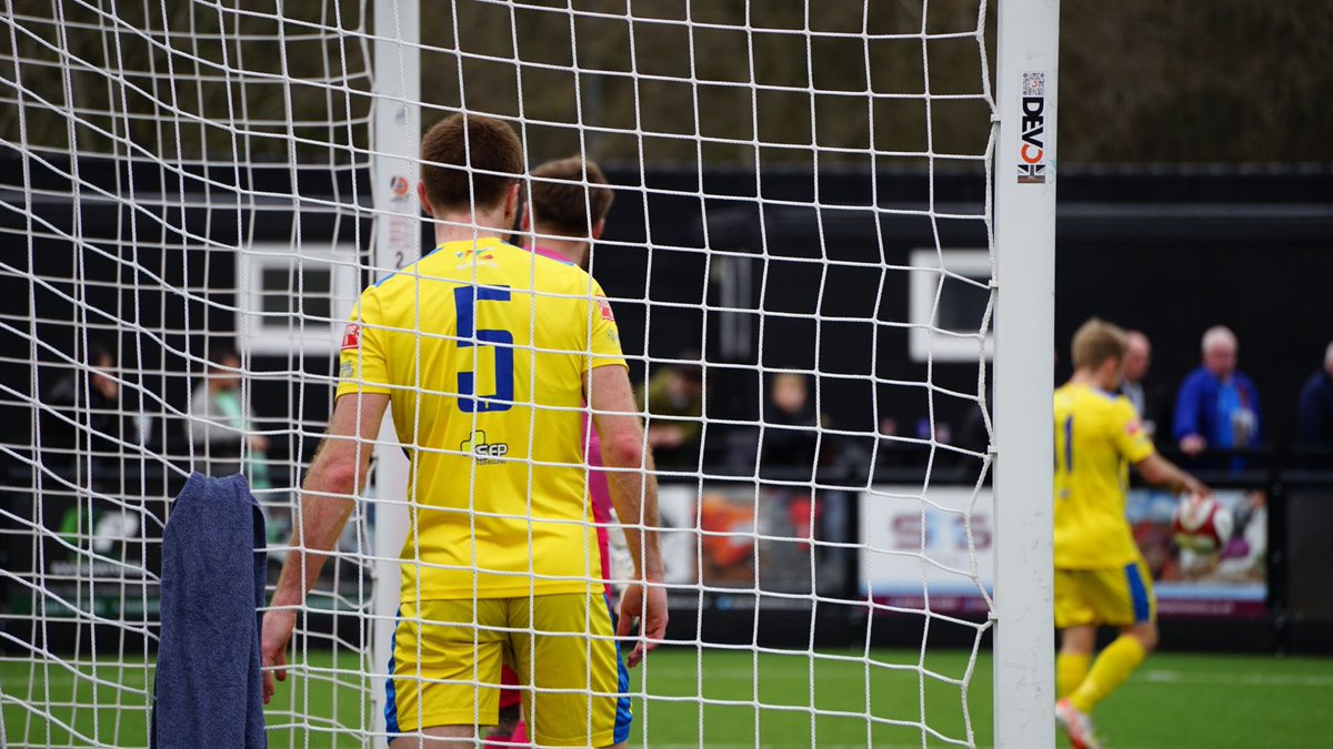 Bootle Football Club (@bootle_fc) on Twitter photo We reach half time here in the midlands as the scoreline remains goalless.
🔵0-0🦌
Listen: bootle-fc.mixlr.com/events/4150847
<a href="/NorthernPremLge/">The Pitching In Northern Premier League</a> #UpTheBucks
📷 <a href="/_joejm/">Joe Matthews</a> We reach half time here in the midlands as the scoreline remains goalless.
🔵0-0🦌
Listen: bootle-fc.mixlr.com/events/4150847
<a href="/NorthernPremLge/">The Pitching In Northern Premier League</a> #UpTheBucks
📷 <a href="/_joejm/">Joe Matthews</a>