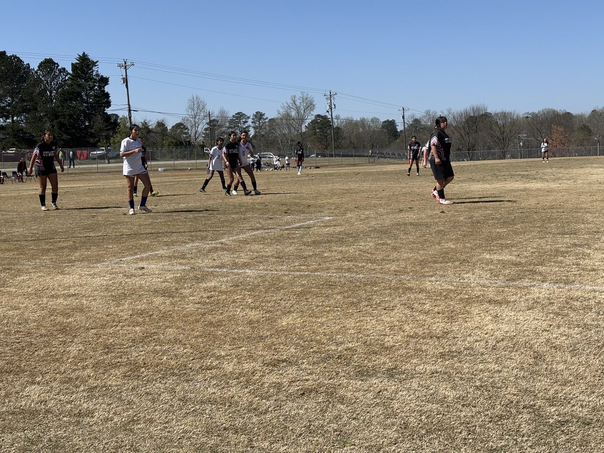 Beautiful day for some ⁦<a href="/DeSanaMiddle/">DeSana MS</a>⁩  soccer! Go Dragons!