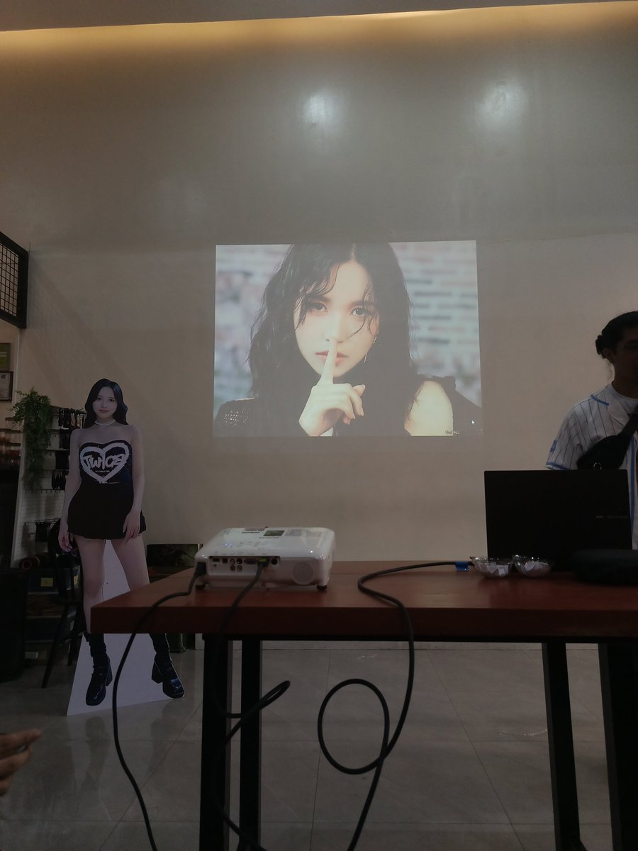 iam_raegan69's tweet photo. Thank you @oncehq sa event para sa Bday Girl Mina πππ enjoy din sa mga kalaro kanina and ayan marami nanaman tayo na uwi π
π
π
salamat din kay @chaii_1996 binigay niyang photocards ni Chaeyoung ko π₯°π₯°π₯°
Sa uulitin po ulit na eventπ₯°π₯°
#ONCEHQ #ONCE #TWICE #MINA #HAPPYMINADAY https://t.co/xfWoevoCJa