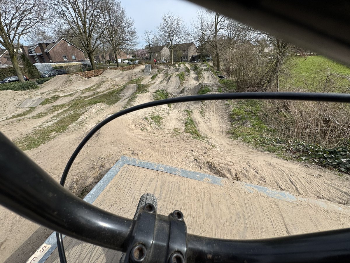 Bart de Jong tweet media