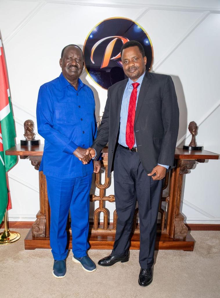 TunduALissu's tweet image. Tumepata heshima ya kukaribishwa na Mh. Raila Amolo Odinga ofisini kwake jijini Nairobi kwa ajili ya mazungumzo juu ya hali ya kisiasa nchini kwetu na harakati za mapambano ya kidemokrasia zinazoongozwa na chama chetu. Tumepata fursa ya kumweleza RAO juu ya msimamo wetu wa 'No…