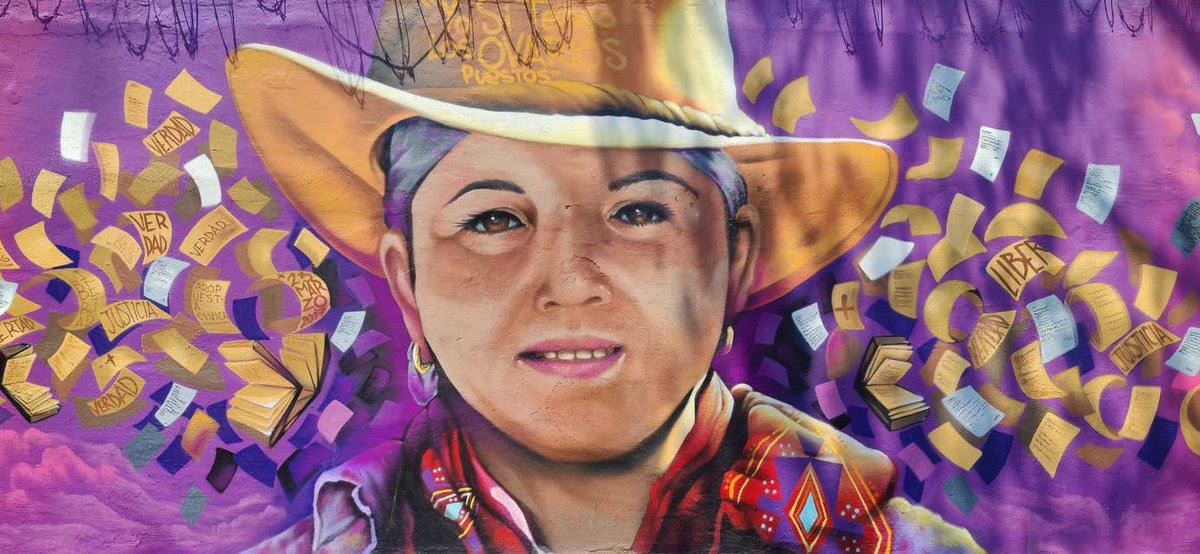 Raíchali (@raichali) on Twitter photo 😢“El silencio es complicidad”. Esa frase la repitió la periodista Miroslava Breach Velducea meses antes de ser asesinada en la ciudad de Chihuahua en el año 2017. Hoy es el nombre que lleva el mural develado para honrar su memoria.
🔗raichali.com/2025/03/22/un-…
<a href="/jimy_armendariz/">Jaime Armendariz</a> 😢“El silencio es complicidad”. Esa frase la repitió la periodista Miroslava Breach Velducea meses antes de ser asesinada en la ciudad de Chihuahua en el año 2017. Hoy es el nombre que lleva el mural develado para honrar su memoria.
🔗raichali.com/2025/03/22/un-…
<a href="/jimy_armendariz/">Jaime Armendariz</a>